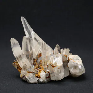 ヘマタイトと共生した中国産水晶クラスター - 石の音ブログ