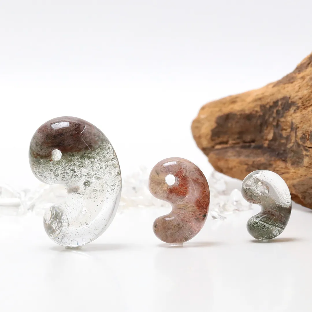 新作勾玉！)ガーデンクォーツ出雲型勾玉 ザンビア産 - 石の音ブログ