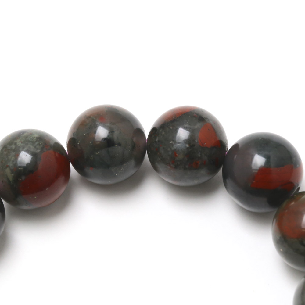 3月の誕生石 ブラッドストーンのブレスレット - 石の音ブログ