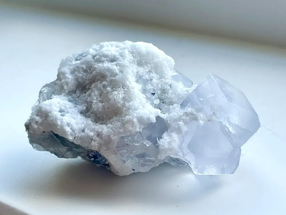 2024年9月13日 カラーレスのフローライト - 石の音ブログ