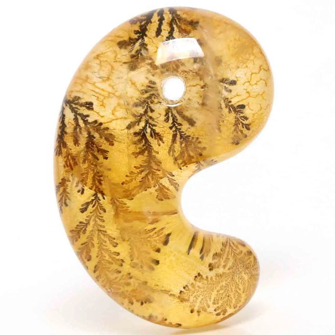 新作勾玉！)デンドリチッククォーツ出雲型勾玉 マダガスカル産 - 石の