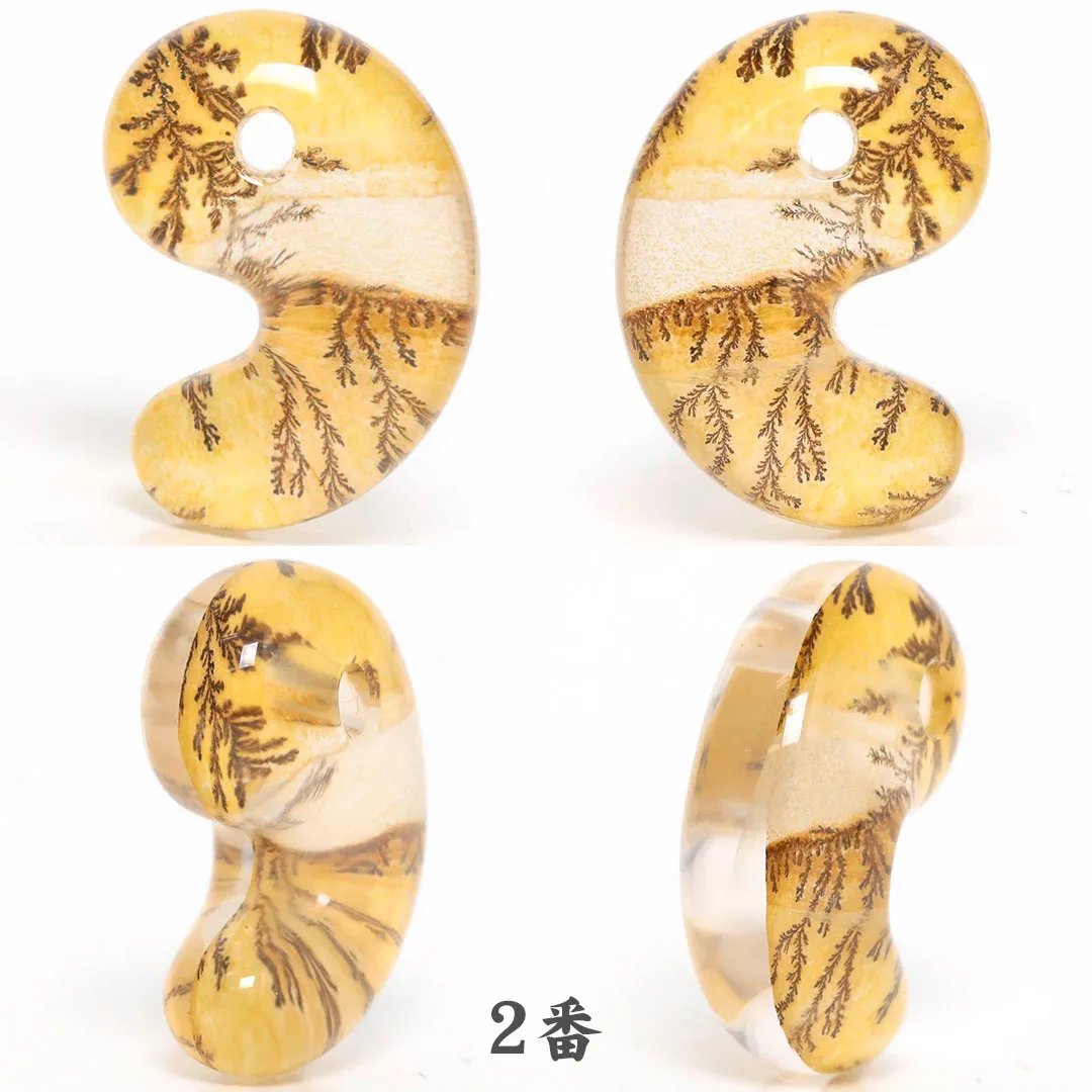 新作勾玉！)デンドリチッククォーツ出雲型勾玉 マダガスカル産 - 石の